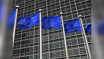 Paradise Papers leaks: European Union to discuss blacklist of worldwide tax havens today