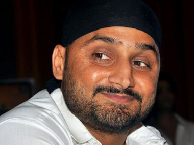 Accused of 'racism' by Harbhajan Singh, expat pilot sends legal notice to cricketer, Jet Airways Accused of 'racism' by Harbhajan Singh, expat pilot sends legal notice to cricketer, Jet Airways