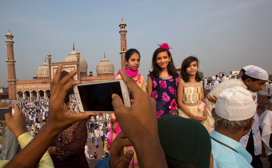 Eid-ul-Fitr 2017: Muslims gather across India to celebrate 