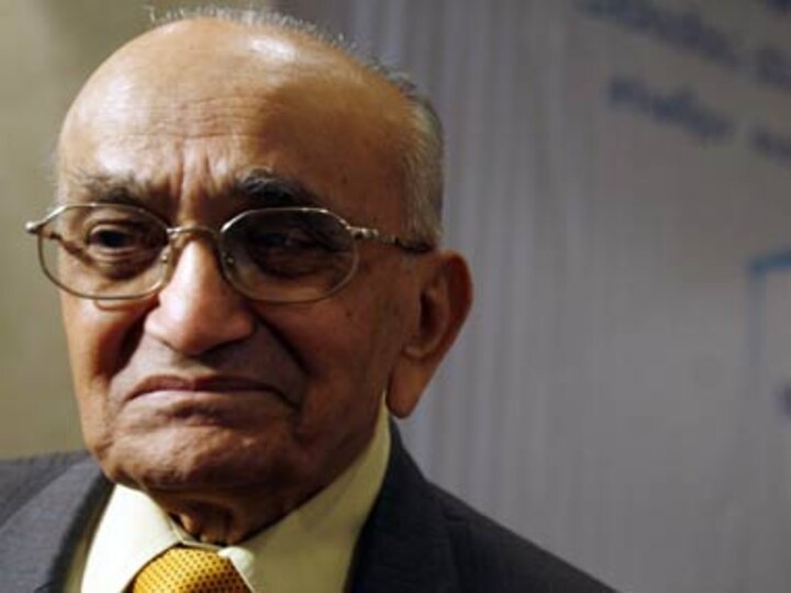 Justice PN Bhagwati, pioneer of judicial activism and PILs, dies at 95 after brief illness