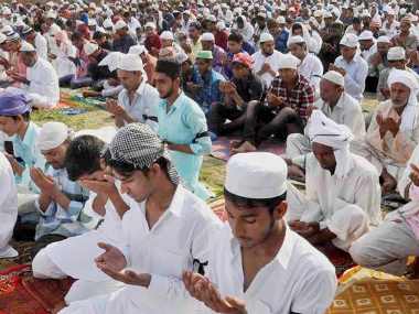 Hafiz Junaid lynching: Victim's kin identifies four accused arrested by Haryana Police Hafiz Junaid lynching: Victim's kin identifies four accused arrested by Haryana Police