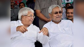 Bihar Mahagathbandhan at risk: Nitish Kumar may lose a friend not office if Lalu Prasad's Rashtriya Janata Dal pulls out
