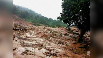 Land slide due to heavy rain foil annual Badrinath, Kailash Mansarovar pilgrimage