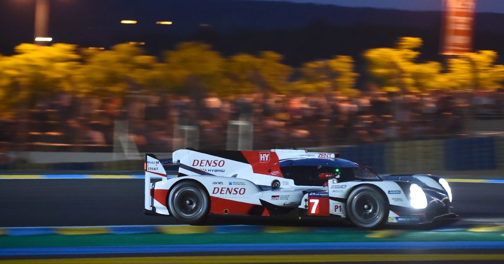 24 hours of Le Mens Porsche on route to win 19th title; Toyota crashes