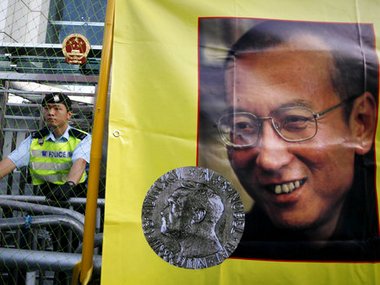 China's jailed Nobel Peace laureate Liu Xiaobo given medical parole after being diagnosed with end-stage liver cancer China's jailed Nobel Peace laureate Liu Xiaobo given medical parole after being diagnosed with end-stage liver cancer