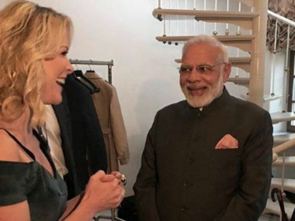 For asking Narendra Modi if he's on Twitter, NBC journalist Megyn Kelly  faces backlash