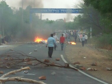 Madhya Pradesh farmers strike: Politicians stopped from visiting Mandsaur, agitation rages on