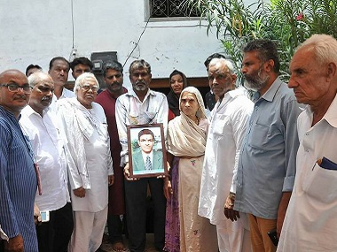 Madhya Pradesh farmers' stir: Mandsaur has slipped from national consciousness, but sons of soil aren't giving up Madhya Pradesh farmers' stir: Mandsaur has slipped from national consciousness, but sons of soil aren't giving up