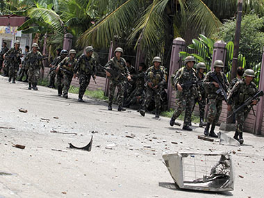 Sri Lanka deploys soldiers to destroy mosquito breeding grounds as dengue claims 215 lives Sri Lanka deploys soldiers to destroy mosquito breeding grounds as dengue claims 215 lives