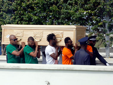 Cheick Tiote's body arrives in Ivory Coast as thousands turn up at Abidjan Airport to mourn footballer Cheick Tiote's body arrives in Ivory Coast as thousands turn up at Abidjan Airport to mourn footballer