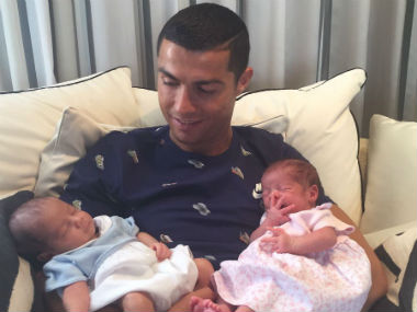 Cristiano Ronaldo confirms birth of twins, posts adorable picture with 'two new loves of his life' Cristiano Ronaldo confirms birth of twins, posts adorable picture with 'two new loves of his life'