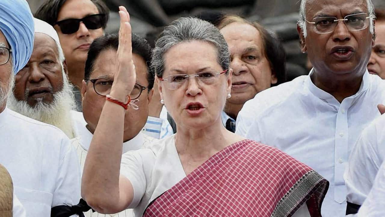 Karnataka Polls Sonia Gandhi To Address Rallies In Vijayapura Belgaum