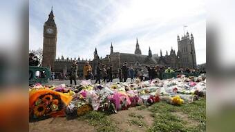 Man suspected of possessing knife arrested outside UK parliament