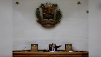 Venezuelan Parliament attacked by armed civilian groups; several legislators and reporters injured