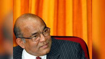 Lower interest rate won't necessarily boost growth: Former RBI governor Y V Reddy