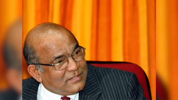 Lower interest rate won't necessarily boost growth: Former RBI governor Y V Reddy
