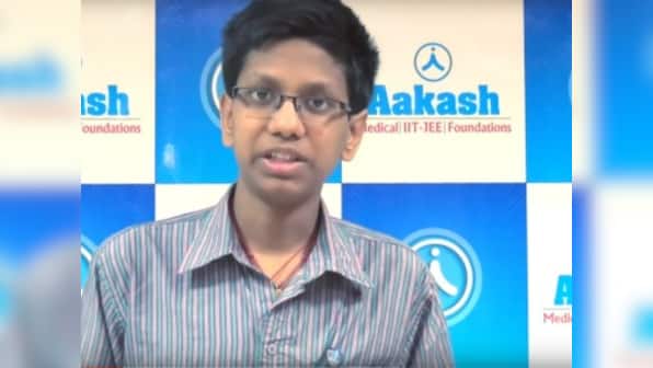 JEE Advanced 2017 results: Samosa-vendor's son V Mohan Abhyas bags 64th rank, aspires to be a scientist