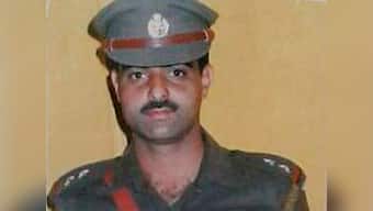 Jammu and Kashmir DSP Ayub Pandith lynched: Srinagar's Jamia Masjid remains closed on Jummat-ul-Vida