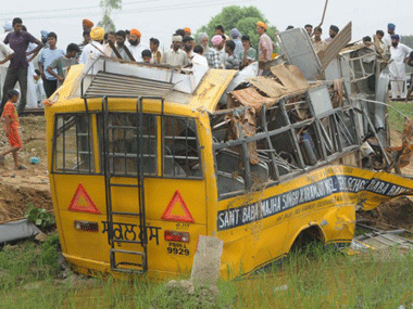 12 people killed in Uttar Pradesh's Lakhimpur Kheri district after minivan driver falls asleep at wheel, rams into truck 12 people killed in Uttar Pradesh's Lakhimpur Kheri district after minivan driver falls asleep at wheel, rams into truck