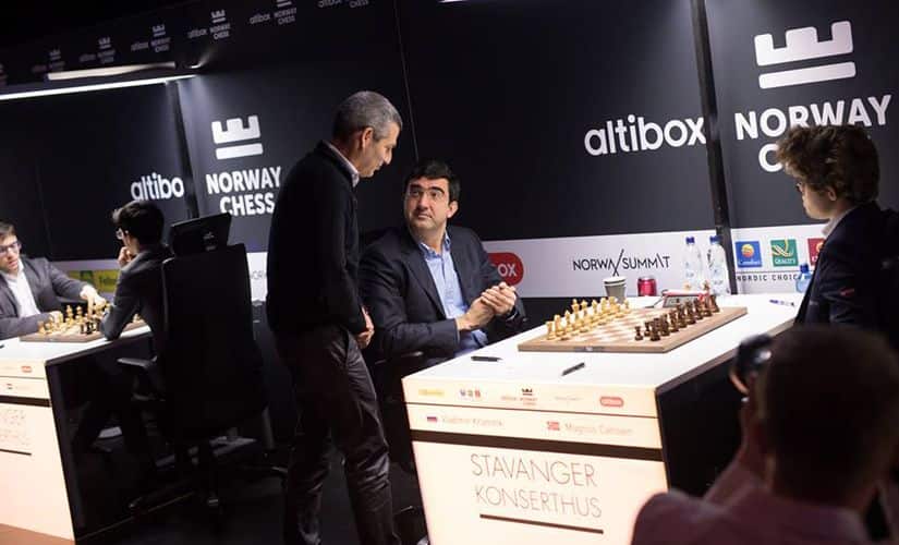 The game of the day was definitely between Vladimir Kramnik and Magnus Carlsen .