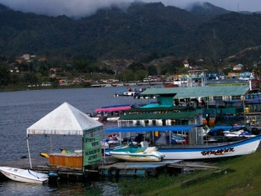 Colombian tourist boat sinks, kills 9: Four-deck Almirante was carrying 170 passengers, 28 missing