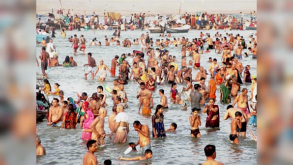 Thousands take dip in Yamuna on occasion of Ganga Dussehra despite alarming pollution levels