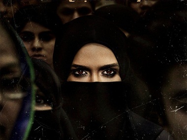 Shraddha Kapoor's Haseena Parkar to now enjoy solo release on 18 August; see new poster Shraddha Kapoor's Haseena Parkar to now enjoy solo release on 18 August; see new poster