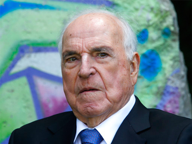 Emmanuel Macron, Angela Merkel among world leaders to bid farewell to Helmut Kohl Emmanuel Macron, Angela Merkel among world leaders to bid farewell to Helmut Kohl