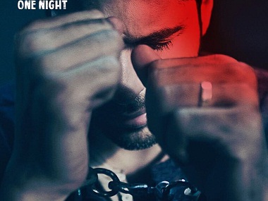 Ittefaq: Shah Rukh Khan unveils gripping first look of Sidharth Malhotra, Sonakshi Sinha's thriller Ittefaq: Shah Rukh Khan unveils gripping first look of Sidharth Malhotra, Sonakshi Sinha's thriller