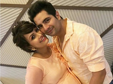 Karan Mehra, Nisha Rawal are now parents to a baby boy; share news on Instagram Karan Mehra, Nisha Rawal are now parents to a baby boy; share news on Instagram