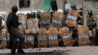 Kashmir unrest: Protesters back on streets after cops gun down two militants in Baramulla