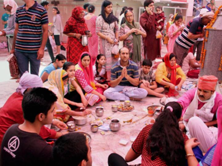 Jammu and Kashmir: Despite low attendance Khir Bhawani festival witnesses Hindu-Muslim amity