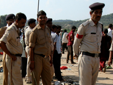 Madhya Pradesh unrest: Vandals damage 36 cars in Mandsaur, police says bid to fan communal tension Madhya Pradesh unrest: Vandals damage 36 cars in Mandsaur, police says bid to fan communal tension