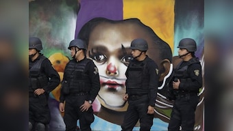 Mexico govt accused of spying: Activists, journalists file complaint after report of smartphone malware