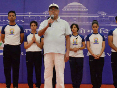International Yoga Day 2017: Pranab Mukherjee praises initiative, says yoga provides physical, mental well-being International Yoga Day 2017: Pranab Mukherjee praises initiative, says yoga provides physical, mental well-being