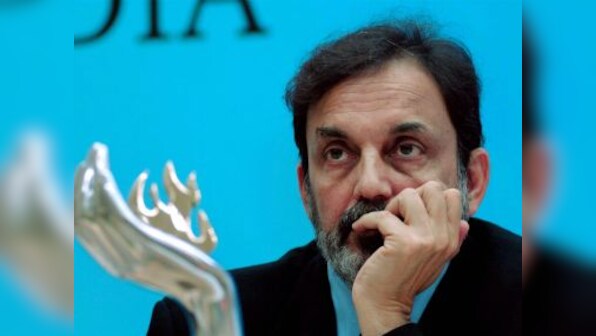 Centre decision to let CBI raid NDTV's Prannoy Roy's home find many critics, few supporters