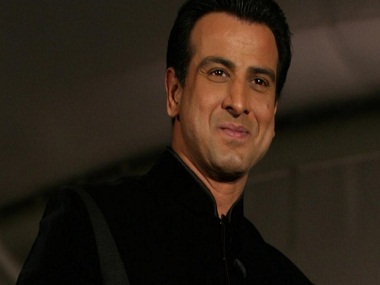 Ronit Roy on Thugs of Hindostan: 'It is a huge film and I am extremely proud to be a part of it' Ronit Roy on Thugs of Hindostan: 'It is a huge film and I am extremely proud to be a part of it'