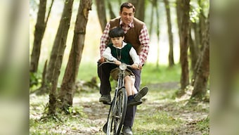 Tubelight's new song 'Main Agar' captures Salman Khan-Martin Tangu's heartwarming camaraderie