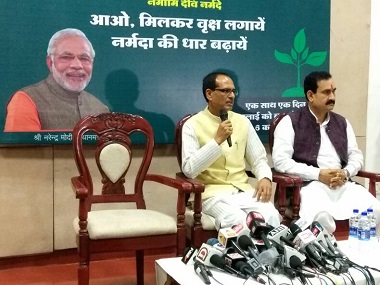 Madhya Pradesh violence LIVE: Shivraj Chouhan begins fast, says state won't progress without its farmers Madhya Pradesh violence LIVE: Shivraj Chouhan begins fast, says state won't progress without its farmers