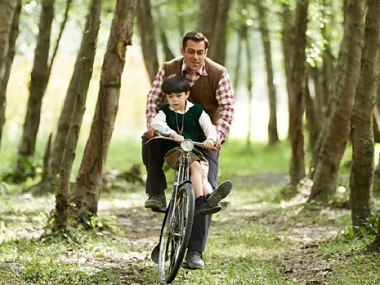 Tubelight: Understanding the sentiments of the anti-war film by looking at Hollywood, WW II Tubelight: Understanding the sentiments of the anti-war film by looking at Hollywood, WW II