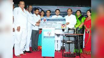 Maharashtra Opposition leader Radhakrishna Vikhe-Patil adopts 208 farmers' families hit by agrarian crisis