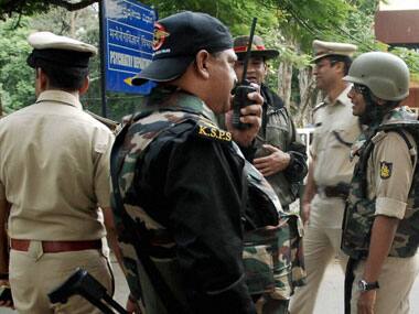 Woman arrested in Bengaluru for holding 'Kashmir Mukti, Dalit Mukti, Muslim Mukti' placard at right-wing rally, remanded to 14-days judicial custody