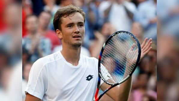 Wimbledon 2017: Daniil Medvedev apologises for controversial 'coin-throwing' gesture at umpire