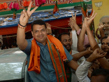 Maharashtra farmers' loan waiver: State govt announces bank account to receive donations Maharashtra farmers' loan waiver: State govt announces bank account to receive donations