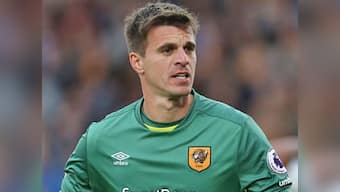 Premier League: Leicester City sign Eldin Jakupovic from Hull City for an undisclosed fee