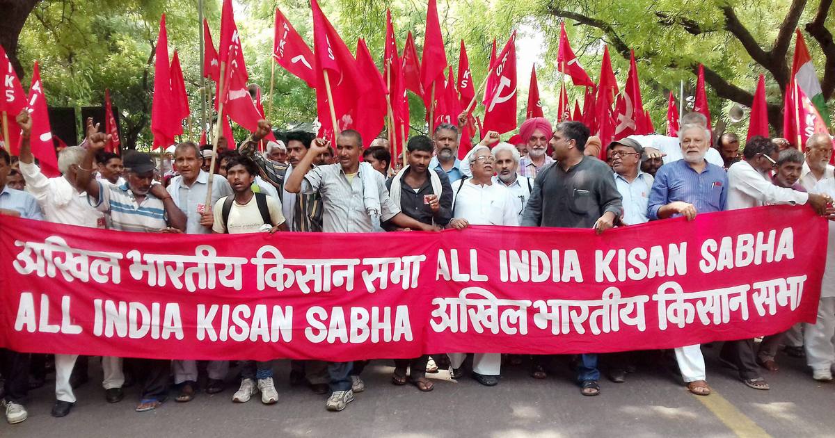 maharashtra-farmers-begin-protest-march-from-nashik-will-raise-loan