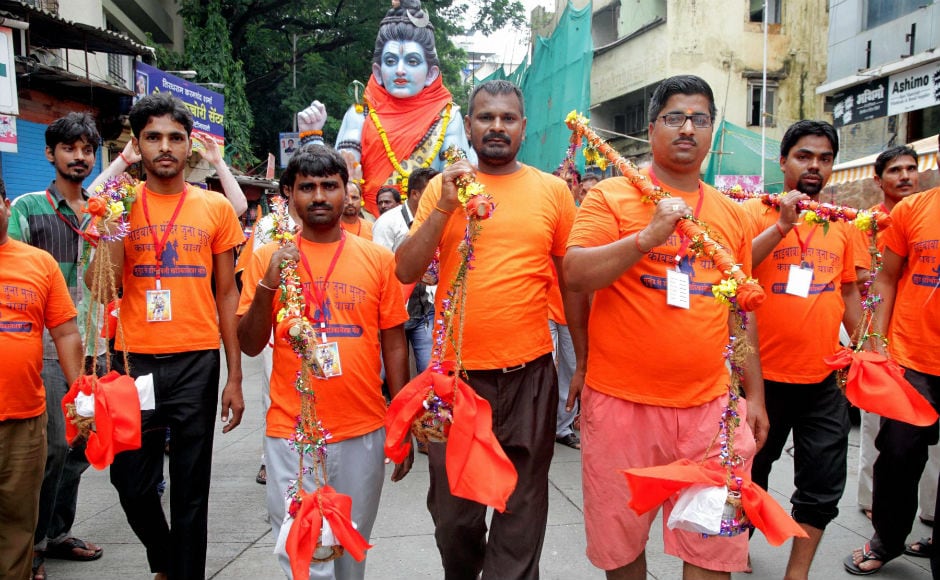 A large number of 'kanwariyas' also gathered at shiva temples to offer holy water. PTI