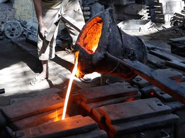 Low manufacturing output pulls down May IIP growth to 1.7% Low manufacturing output pulls down May IIP growth to 1.7%