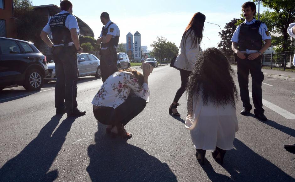 Germany nightclub shooting kills one, injures four; police kills gunman in encounter Germany nightclub shooting kills one, injures four; police kills gunman in encounter