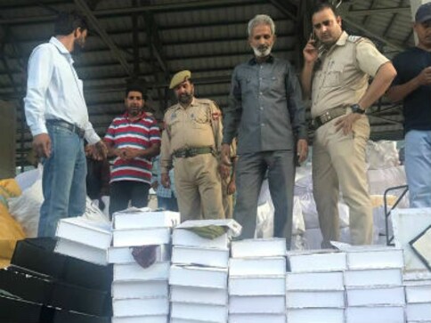 Sentiment against cross-LoC trade grows as Jammu and Kashmir Police seizes heroine in Uri Sentiment against cross-LoC trade grows as Jammu and Kashmir Police seizes heroine in Uri